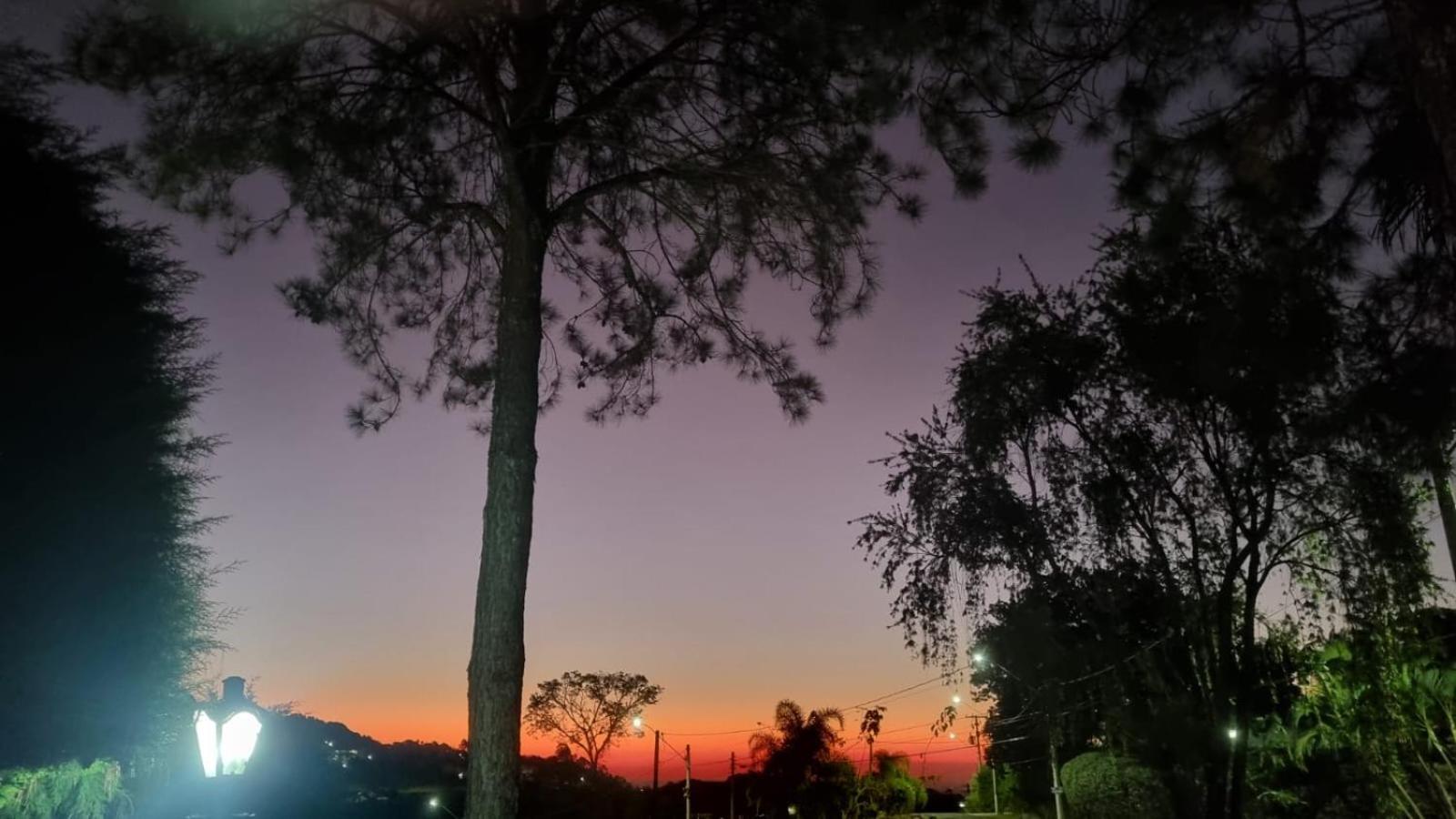 Chales Por Do Sol Serra Negra  Eksteriør billede